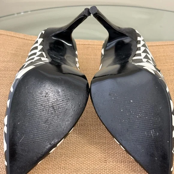STEVE MADDEN Wileen Heels | Women's Size 8.5 | Black & White - Picture 4 of 6